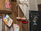 Kunstwerk op de tentoonstelling in de kerk.